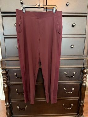 Athleta Burgundy Drawstring-Free Track Joggers